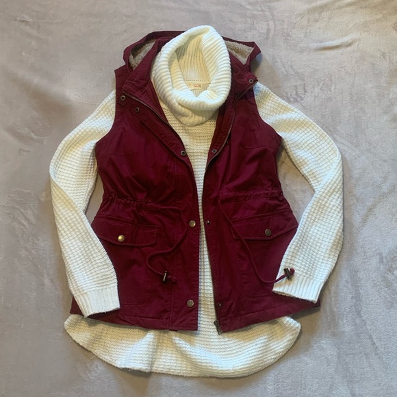 🎉HOST PICK🎉LOVE TREE VEST - Picture 1 of 5